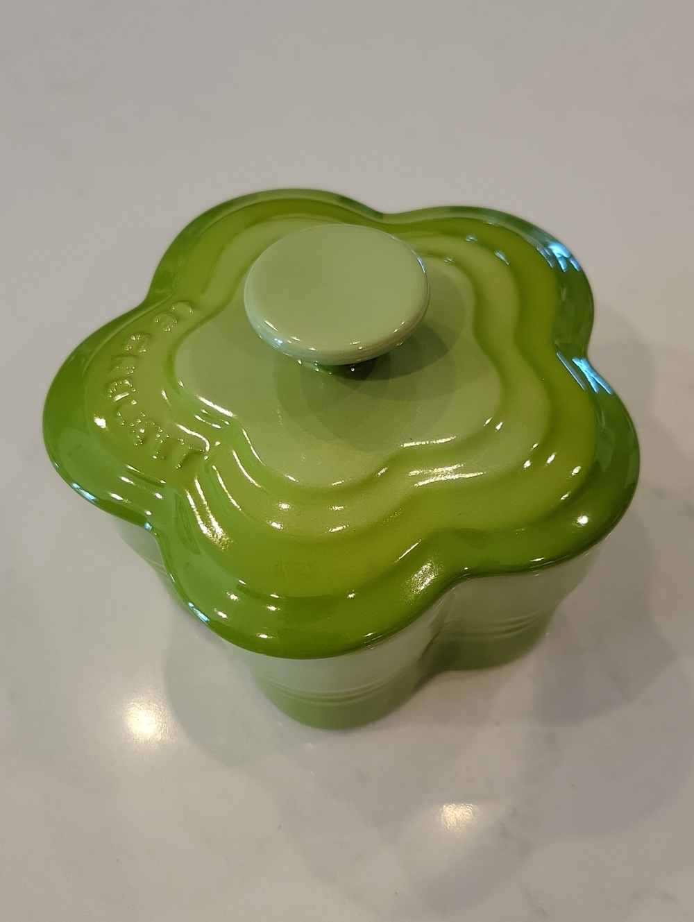 Like New Le Creuset Green Flower Cocotte